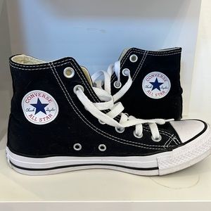UNISEX BLACK CONVERSE